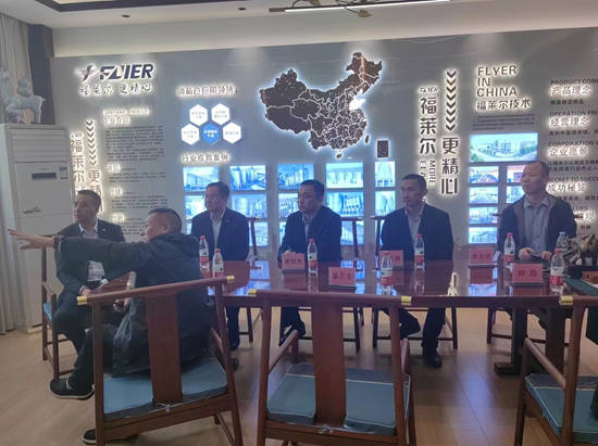 河钢股份高层莅临我公司调研锌铝镁产品在钢板仓市场的应